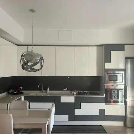 Apartment Rembrandt Luxury San Siro Fiera Ippodromo Centro
